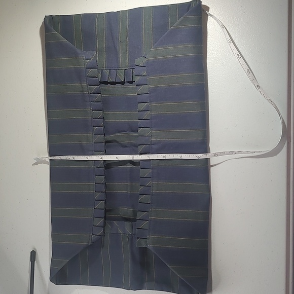 Longaberger Liner Collectors Club Serving Tray Basket, 17" X 10" - Picture 2 of 2